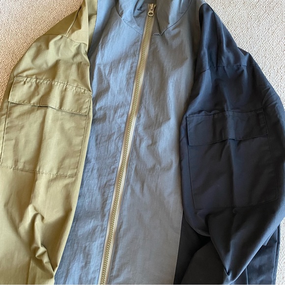 Ronin Division Windbreaker - Picture 2 of 6